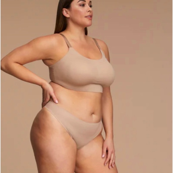EBY Taupe Seamless Second Skin No Slip Grip Thong‎ G-String Panties Sz 3X NWT - Picture 1 of 11
